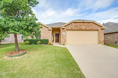 8200 Autumn Creek Trl, Fort Worth, TX 76134