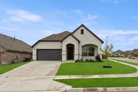 5245 Markham Ferry Dr, Fort Worth, TX 76179