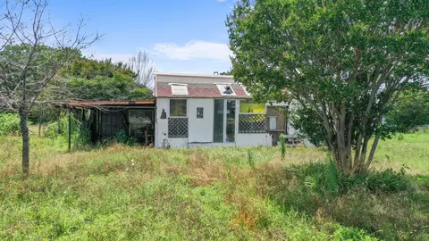 1076 Summit Dr, Springtown, TX 76082 photo 6