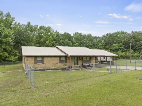 5886 S Fm 125, Linden, TX 75563