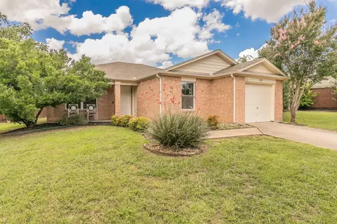 8532 Gatlinburg Dr, Fort Worth, TX 76123