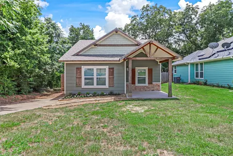 406 Martin Luther King St, Denison, TX 75020
