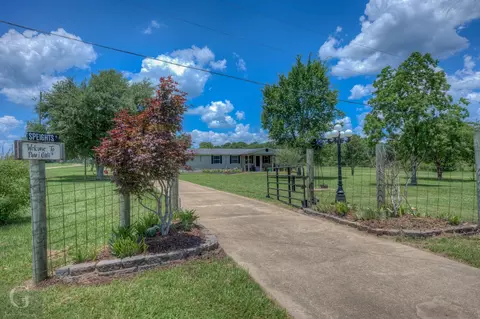 552 Hall Rd, Stonewall, LA 71078