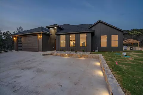 5117 Waterfield Dr, Granbury, TX 76048