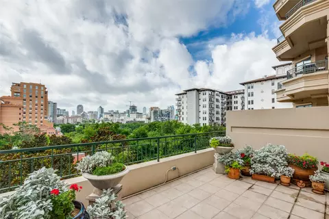 2828 Hood St #406, Dallas, TX 75219
