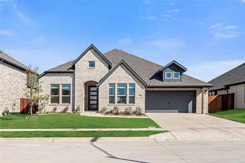 1001 Bluebird Sky Dr, Fort Worth, TX 76177