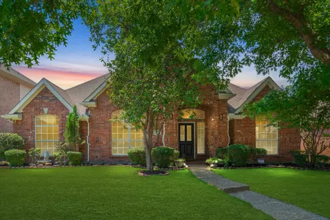 9726 Windy Hollow Dr, Irving, TX 75063