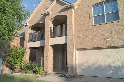5717 Paloma Blanca Dr, Fort Worth, TX 76179