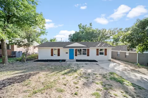 5625 Bluffman Dr, Dallas, TX 75241