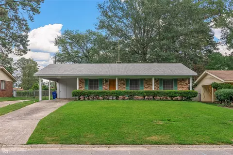 9253 Savanna Dr, Shreveport, LA 71118