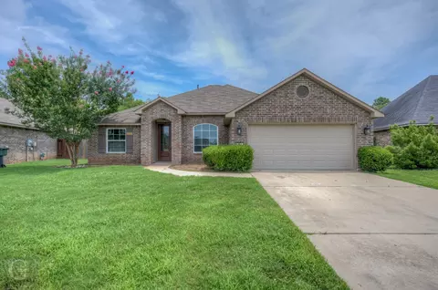 348 Avondale Ln, Bossier City, LA 71112