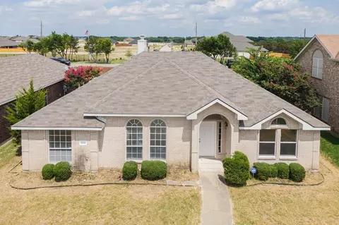 1034 Suffolk Ln, Cedar Hill, TX 75104