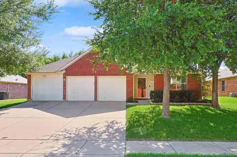 6212 Penina Trl, Denton, TX 76210