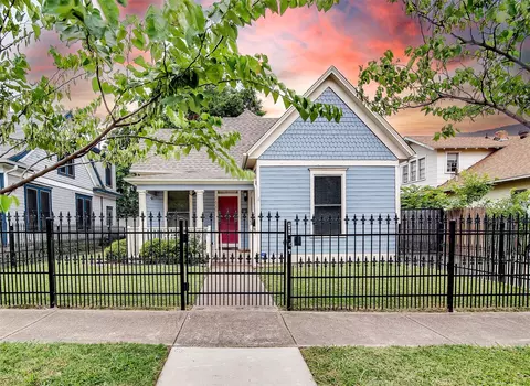 1620 S Henderson St, Fort Worth, TX 76104