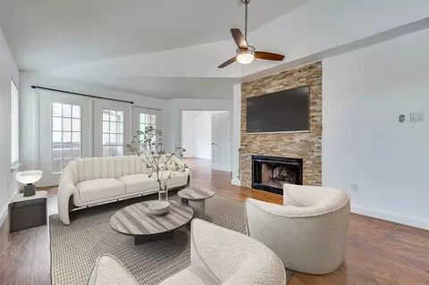5550 Spring Valley Rd #F31, Dallas, TX 75254