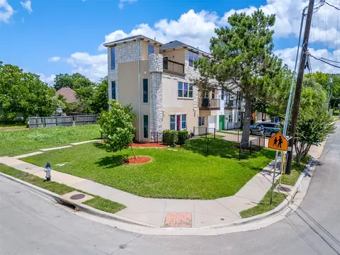 300 Slaughter Ave, Dallas, TX 75214
