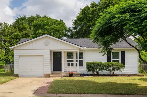 6565 Jerrell St, North Richland Hills, TX 76180
