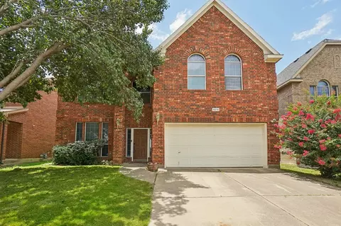 9216 Friendswood Dr, Fort Worth, TX 76123