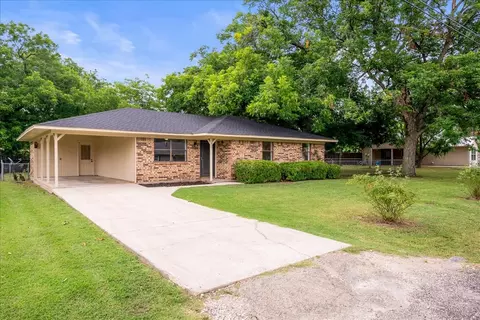 505 N Lamar St, Tioga, TX 76271