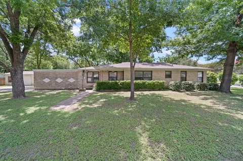 501 Creechville Rd, Ennis, TX 75119