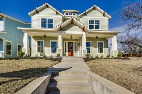 405 N Rogers St, Waxahachie, TX 75165