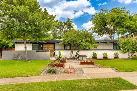 2210 Shady Creek Dr, Richardson, TX 75080