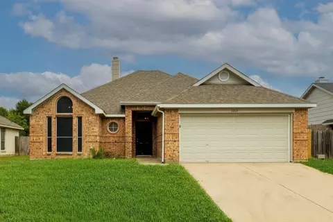 3213 Carverly Ave, Fort Worth, TX 76119