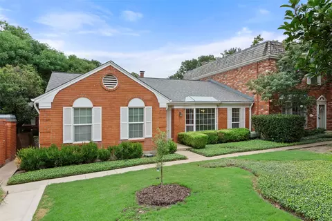1341 Roaring Springs Rd, Fort Worth, TX 76114