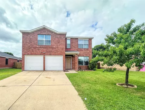 4510 Falcon Dr, Sherman, TX 75092