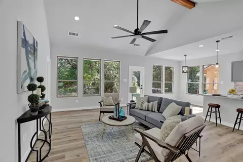 711 E Hanna St, Denison, TX 75021