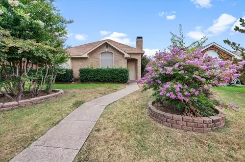 2032 Williams Way Ln, Dallas, TX 75228