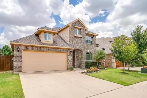 613 Fox View Dr, Fort Worth, TX 76131