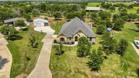 337 Timbers Cir, Poolville, TX 76487