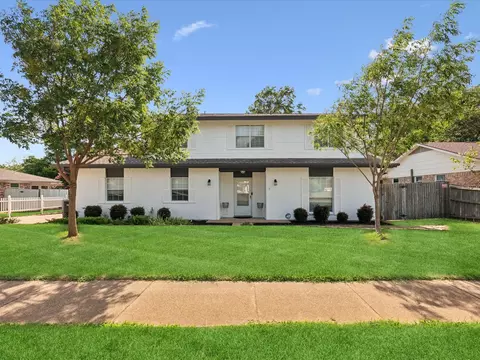 3206 Monties Ln, Arlington, TX 76015