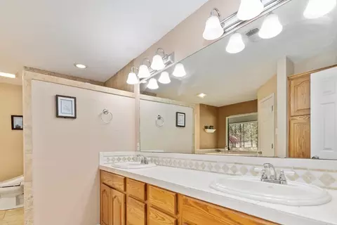 Bath - 13873 County Road 2919, Eustace, TX 75124 photo 1 of 4