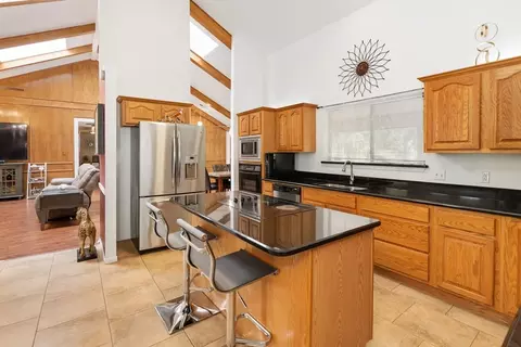 Kitchen - 13873 County Road 2919, Eustace, TX 75124 photo 2 of 4