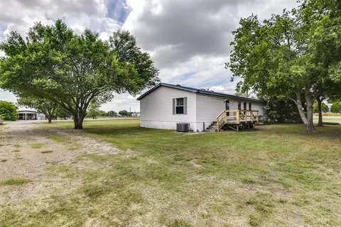 18533 Comanche Rd, Justin, TX 76247 photo 22
