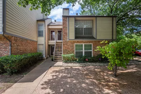 2535 Wedglea Dr #239, Dallas, TX 75211