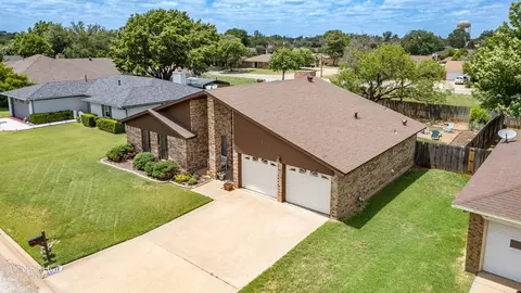 3042 Broken Bough Trl, Abilene, TX 79606