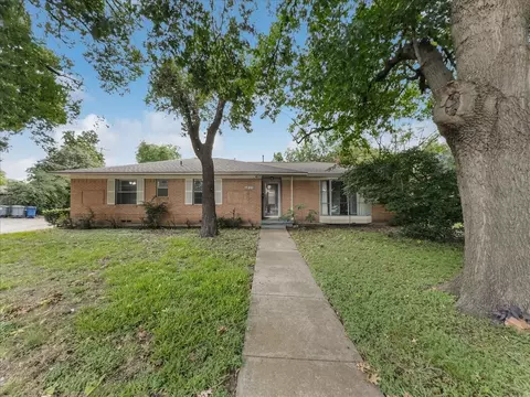 6833 Town North Dr, Dallas, TX 75231