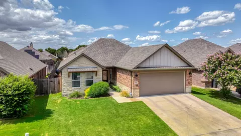 613 Zachary Dr, Weatherford, TX 76087
