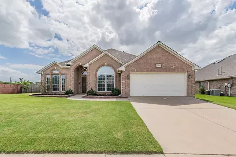 12601 Lillybrook Ln, Fort Worth, TX 76244