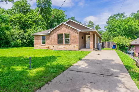 5823 Plum Dale Rd, Dallas, TX 75241