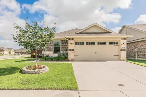 5836 Honey Creek St, Fort Worth, TX 76179