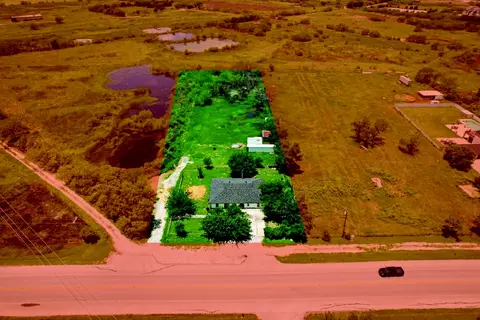 590 John Jones Dr, Burleson, TX 76028