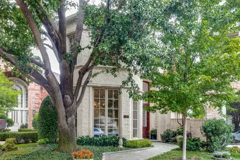 7 Crownwood Ct, Dallas, TX 75225