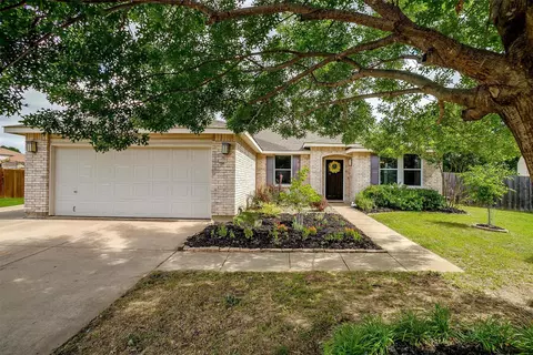 337 Snapdragon Ct, Burleson, TX 76028