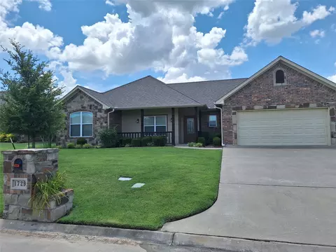 1729 Round Rock Cir, Sulphur Springs, TX 75482