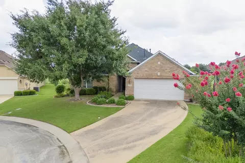 10924 Southerland Dr, Denton, TX 76207