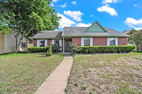 2902 Western Dr, Garland, TX 75042